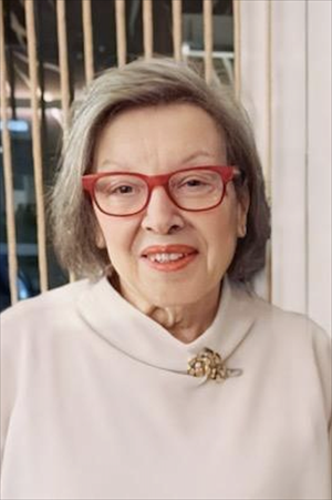 Anna Maria Rella in Scaringella (Insegnante in pensione)