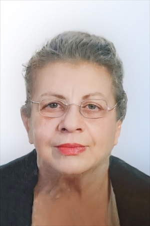 Edelia Capozza in Olivieri (Docente di matematica in pensione)