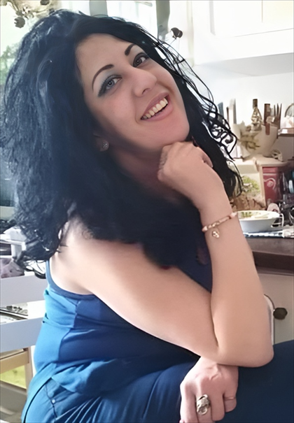 LUCIANA PERRONE in Quercia