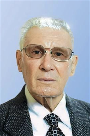 Mauro Zezza fu Savino (Infermiere in pensione)