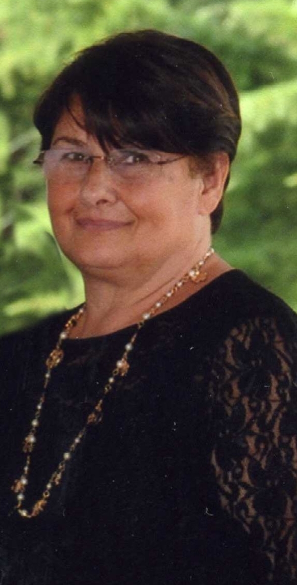 Angela Fiore